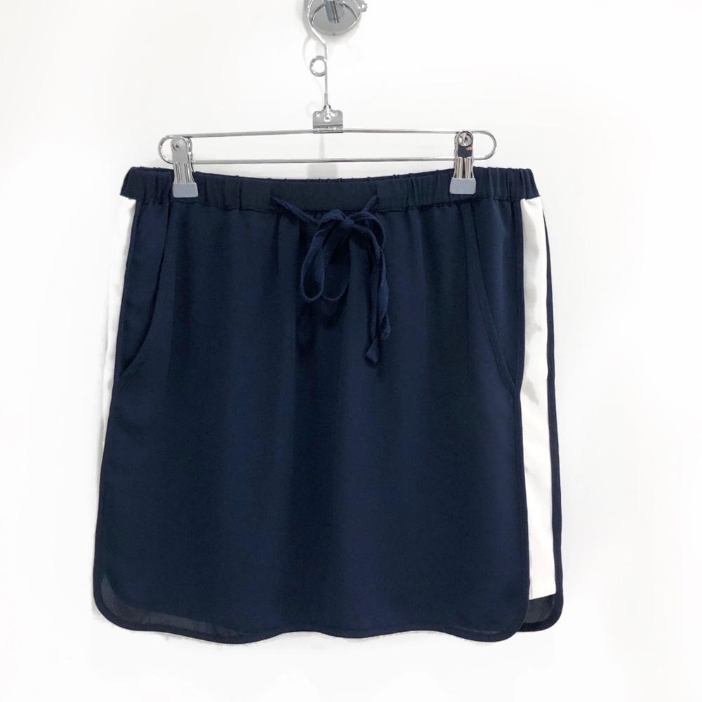 Forever21 Athletic Inspired Navy Skirt w/ Pockets!